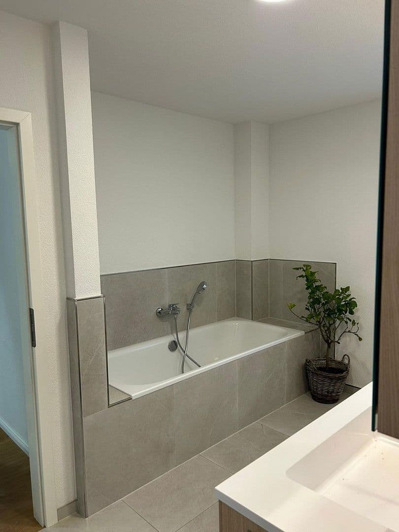 Prodej domu 167 m², pozemek 966 m², Steinen, Bádensko-Württembersko Prodej domu 167 m², pozemek 966 m², Steinen, Bádensko-Württembersko