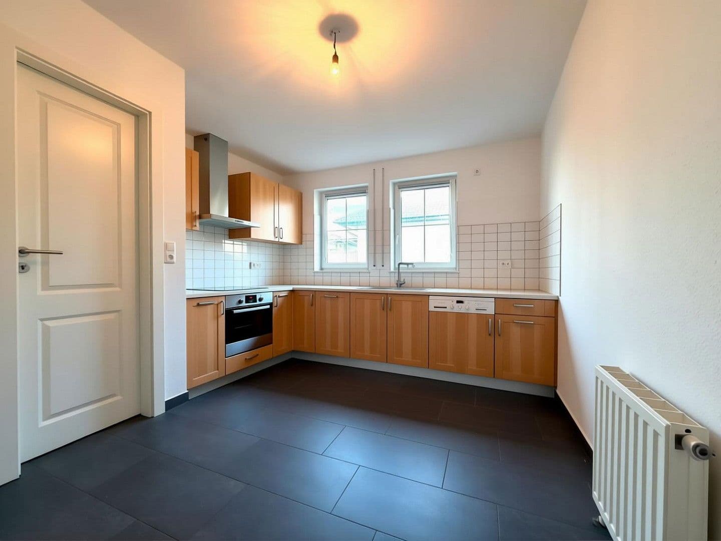 Pronájem bytu 4+1 110 m², Udenborner Str. 4, Wabern, Hessen Pronájem bytu 4+1 110 m², Udenborner Str. 4, Wabern, Hessen