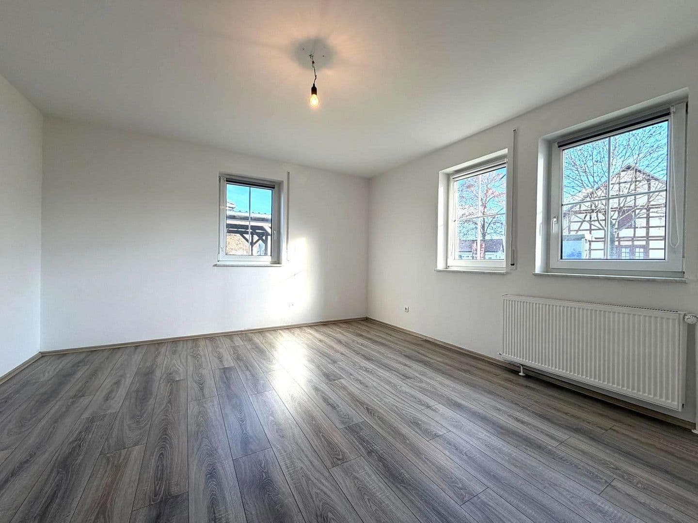 Pronájem bytu 4+1 110 m², Udenborner Str. 4, Wabern, Hessen Pronájem bytu 4+1 110 m², Udenborner Str. 4, Wabern, Hessen