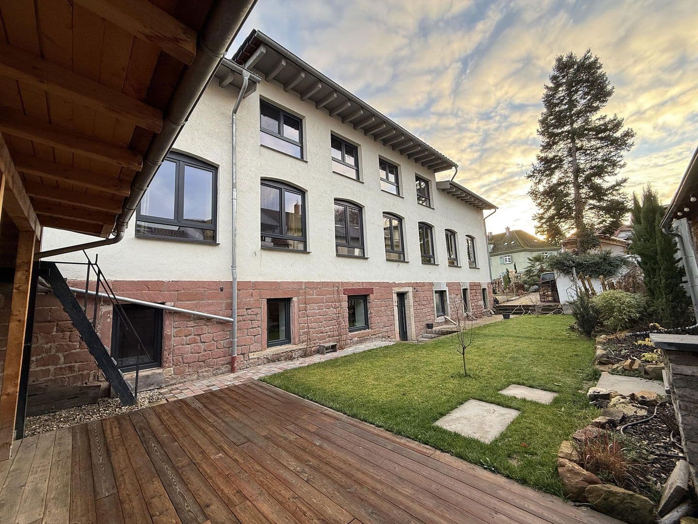 Prodej domu 189 m², pozemek 519 m², Wegelnburgstraße 54, Ludwigshafen, Porýní-Falc Prodej domu 189 m², pozemek 519 m², Wegelnburgstraße 54, Ludwigshafen, Porýní-Falc