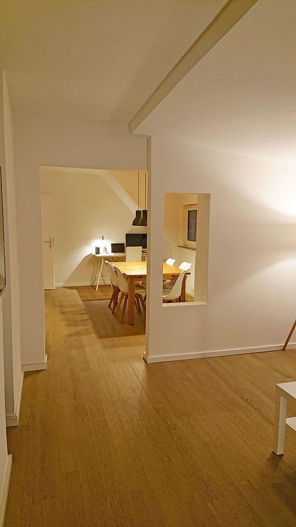 Pronájem bytu 2+kk 70 m², Köln, Severní Porýní-Vestfálsko Pronájem bytu 2+kk 70 m², Köln, Severní Porýní-Vestfálsko