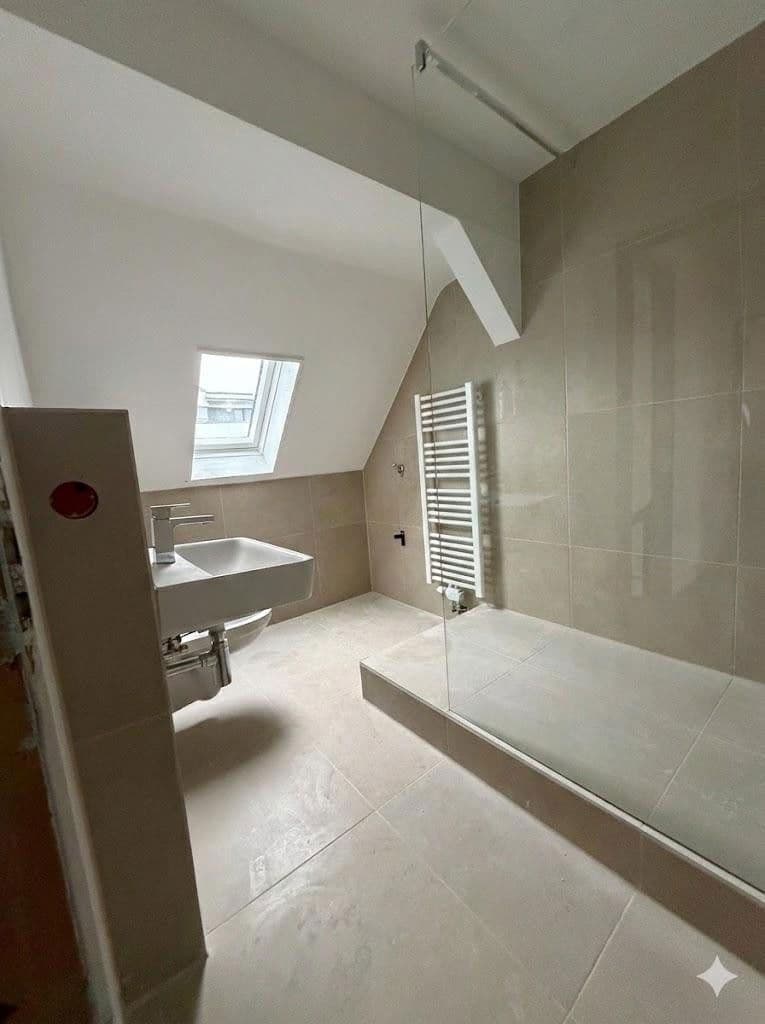 Pronájem bytu 3+1 78 m², Burgfarrnbach, Bavorsko Pronájem bytu 3+1 78 m², Burgfarrnbach, Bavorsko