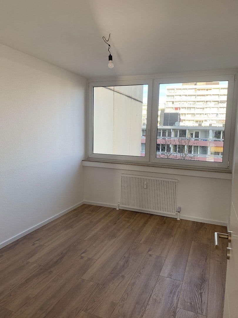 Pronájem bytu 3+1 74 m², Mathildenstr. 14, Offenbach, Hessen Pronájem bytu 3+1 74 m², Mathildenstr. 14, Offenbach, Hessen