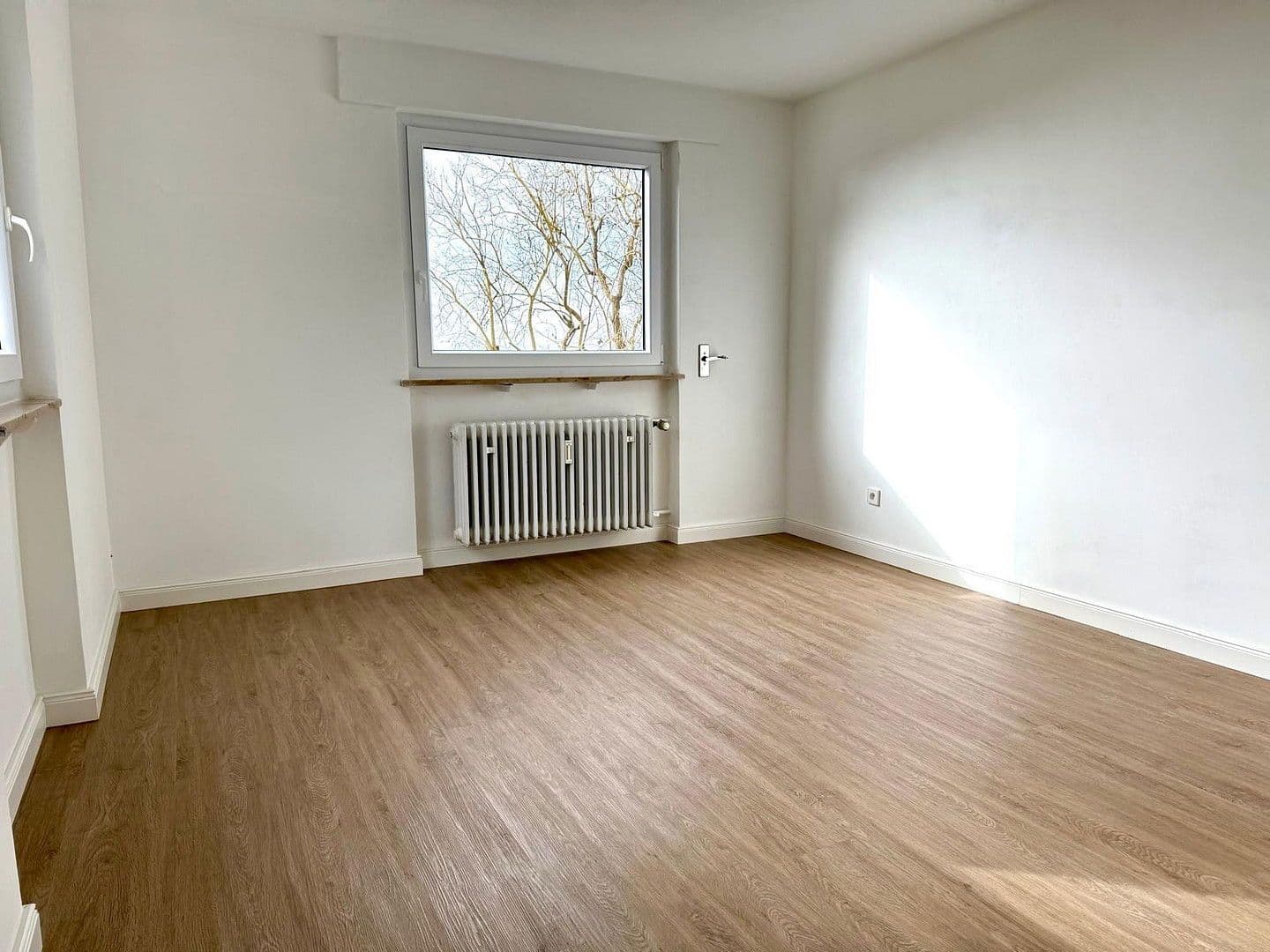 Pronájem bytu 3+1 93 m², Droste-Hülshoff-Weg 34, Meersburg, Bádensko-Württembersko Pronájem bytu 3+1 93 m², Droste-Hülshoff-Weg 34, Meersburg, Bádensko-Württembersko