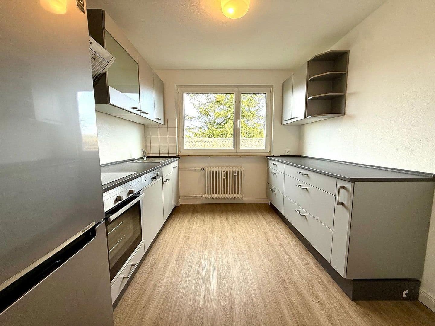 Pronájem bytu 3+1 93 m², Droste-Hülshoff-Weg 34, Meersburg, Bádensko-Württembersko Pronájem bytu 3+1 93 m², Droste-Hülshoff-Weg 34, Meersburg, Bádensko-Württembersko