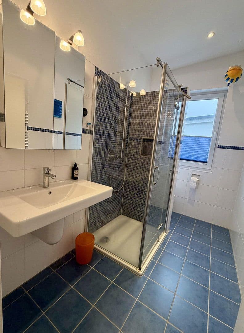 Prodej domu 224 m², pozemek 399 m², Kelkheim (Taunus), Hessen Prodej domu 224 m², pozemek 399 m², Kelkheim (Taunus), Hessen