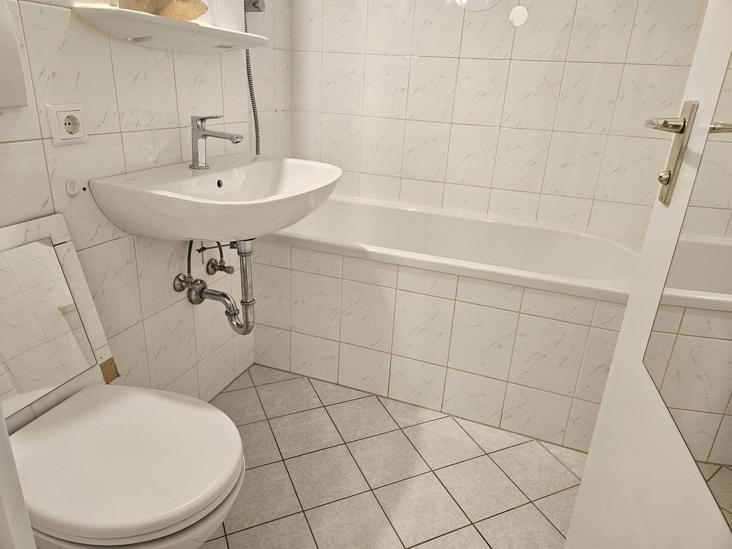 Pronájem bytu 1+1 31 m², Kidlerstraße 38, München, Bavorsko Pronájem bytu 1+1 31 m², Kidlerstraße 38, München, Bavorsko