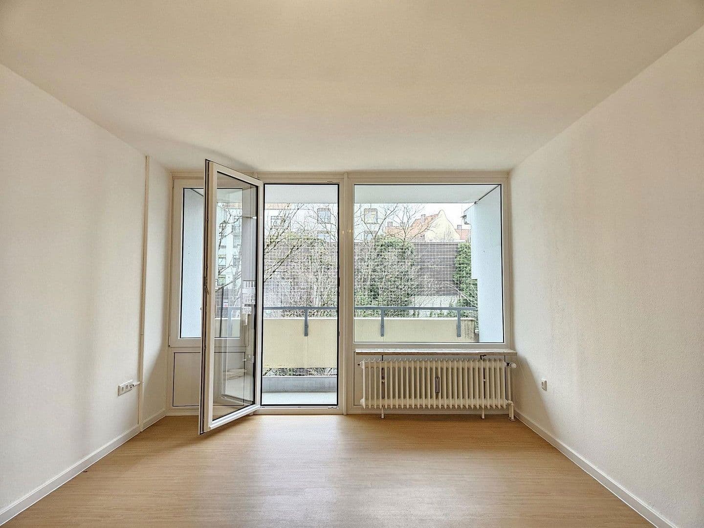 Pronájem bytu 1+1 31 m², Kidlerstraße 38, München, Bavorsko Pronájem bytu 1+1 31 m², Kidlerstraße 38, München, Bavorsko