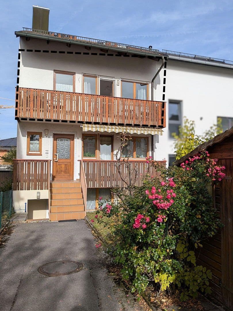 Prodej bytu 2+1 60 m², Margaretenstr., 46a, Krailling, Bavorsko Prodej bytu 2+1 60 m², Margaretenstr., 46a, Krailling, Bavorsko