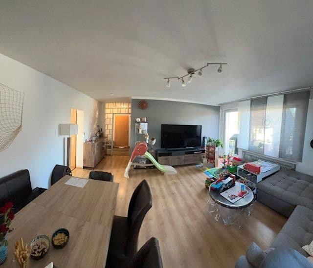 Pronájem bytu 3+1 80 m², Bochum, Severní Porýní-Vestfálsko Pronájem bytu 3+1 80 m², Bochum, Severní Porýní-Vestfálsko