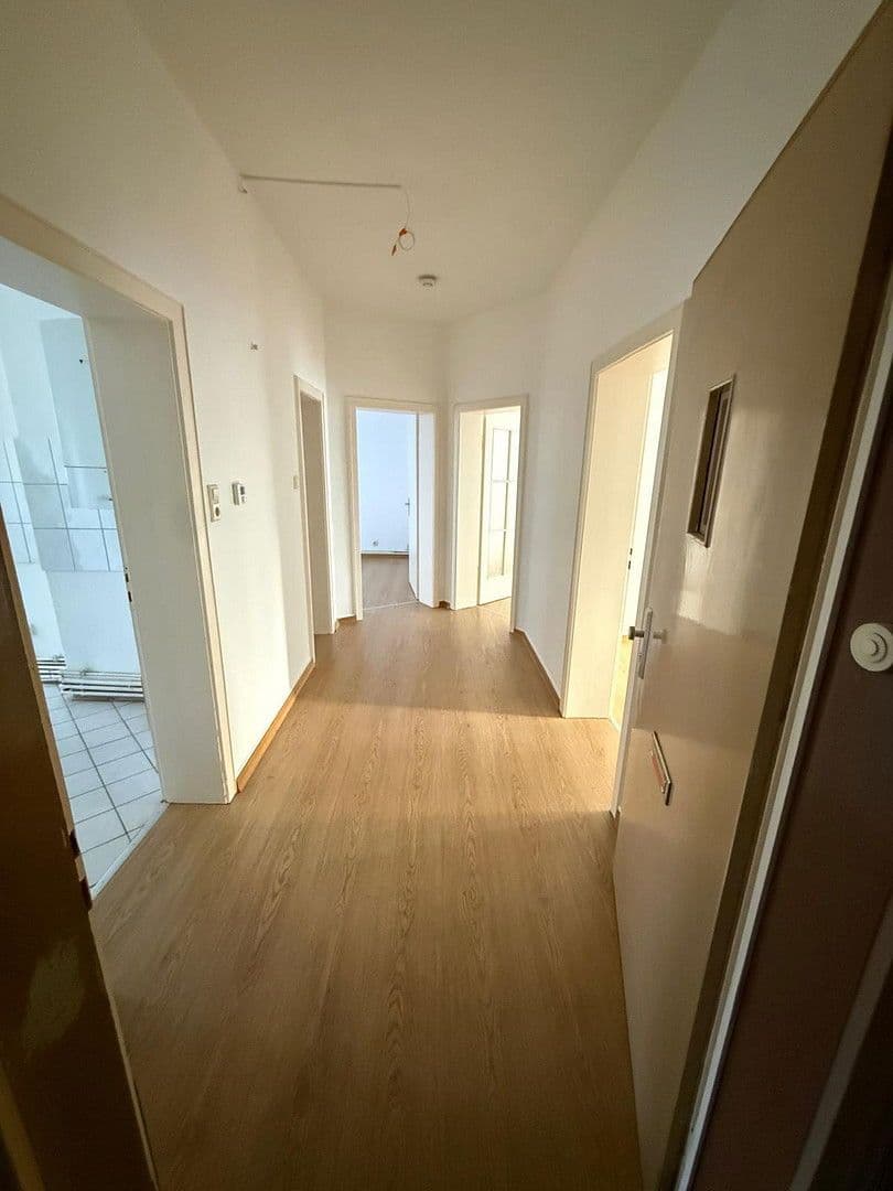Pronájem bytu 3+1 78 m², Zwinglistr.6, Hannover, Dolní Sasko Pronájem bytu 3+1 78 m², Zwinglistr.6, Hannover, Dolní Sasko