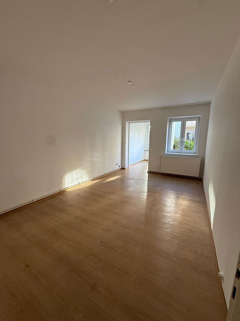 Pronájem bytu 3+1 78 m², Zwinglistr.6, Hannover, Dolní Sasko Pronájem bytu 3+1 78 m², Zwinglistr.6, Hannover, Dolní Sasko