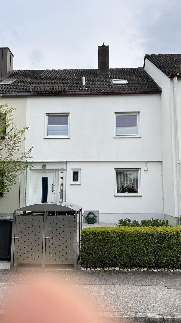 Pronájem bytu 5+1 120 m², München, Bavorsko Pronájem bytu 5+1 120 m², München, Bavorsko