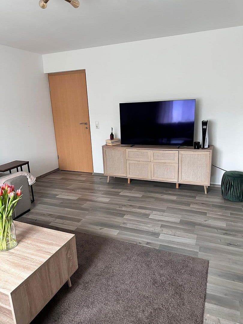 Pronájem bytu 3+1 90 m², Hildegardstr. 18, Gelsenkirchen, Severní Porýní-Vestfálsko Pronájem bytu 3+1 90 m², Hildegardstr. 18, Gelsenkirchen, Severní Porýní-Vestfálsko