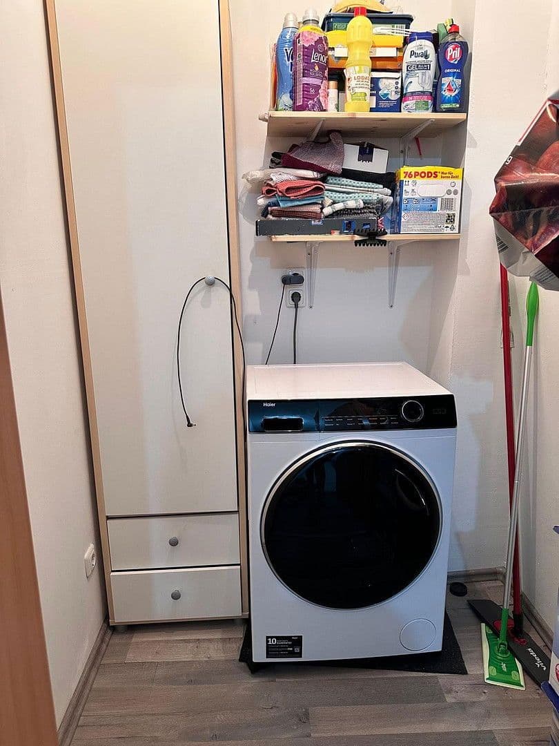 Pronájem bytu 3+1 90 m², Hildegardstr. 18, Gelsenkirchen, Severní Porýní-Vestfálsko Pronájem bytu 3+1 90 m², Hildegardstr. 18, Gelsenkirchen, Severní Porýní-Vestfálsko