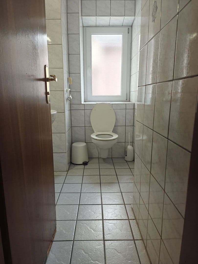 Pronájem kanceláře 240 m², Anbacherstr. 26, Gunzenhausen, Bavorsko Pronájem kanceláře 240 m², Anbacherstr. 26, Gunzenhausen, Bavorsko