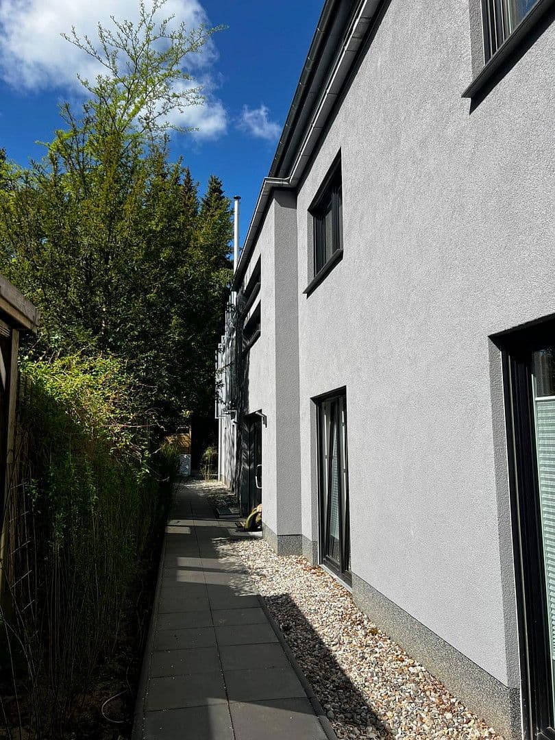 Pronájem bytu 3+1 107 m², Hamburg, Hamburg Pronájem bytu 3+1 107 m², Hamburg, Hamburg