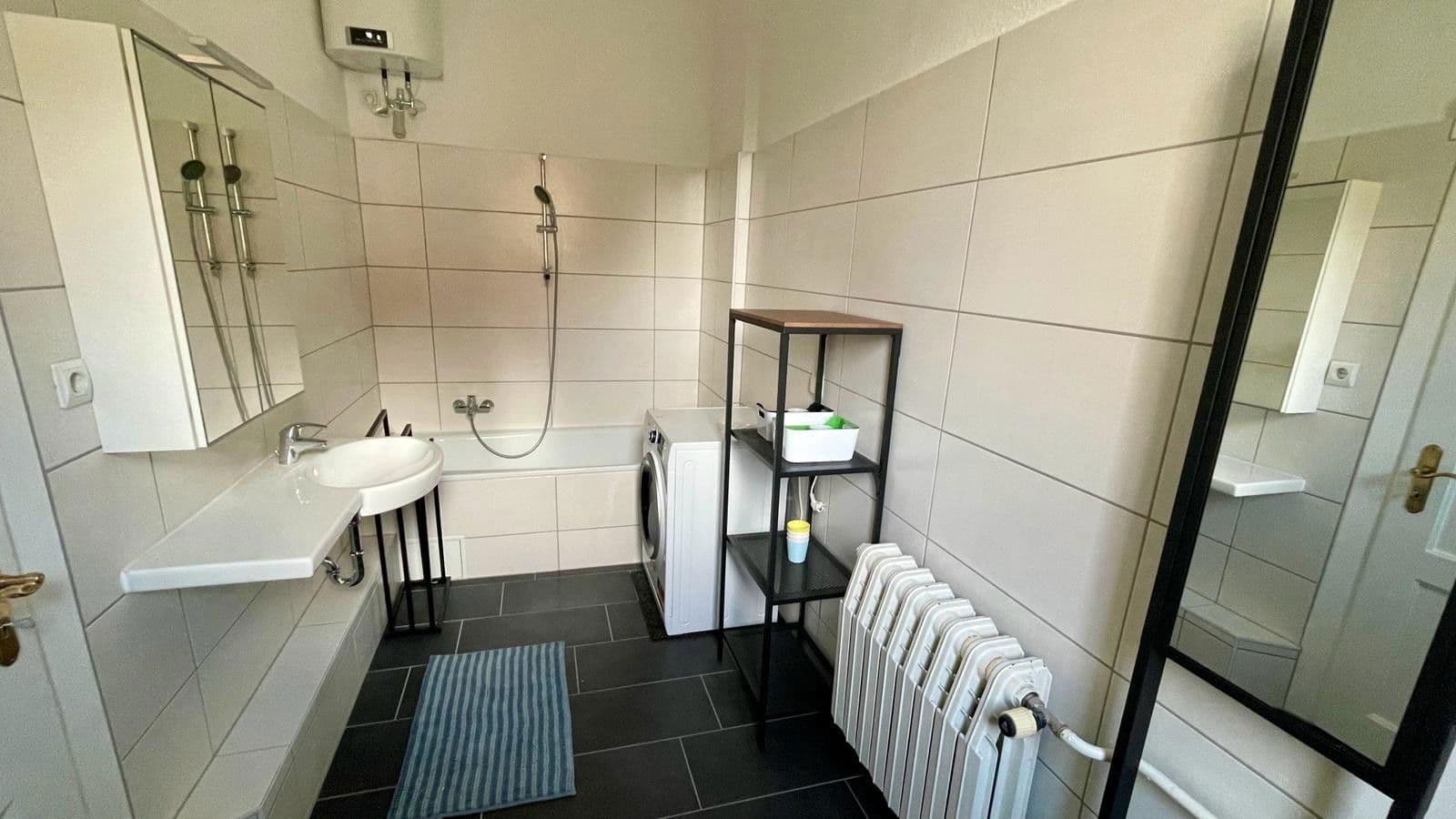 Pronájem bytu 5+1 155 m², Merseburger Str. 406, Halle/Saale, Sasko-Anhaltsko Pronájem bytu 5+1 155 m², Merseburger Str. 406, Halle/Saale, Sasko-Anhaltsko