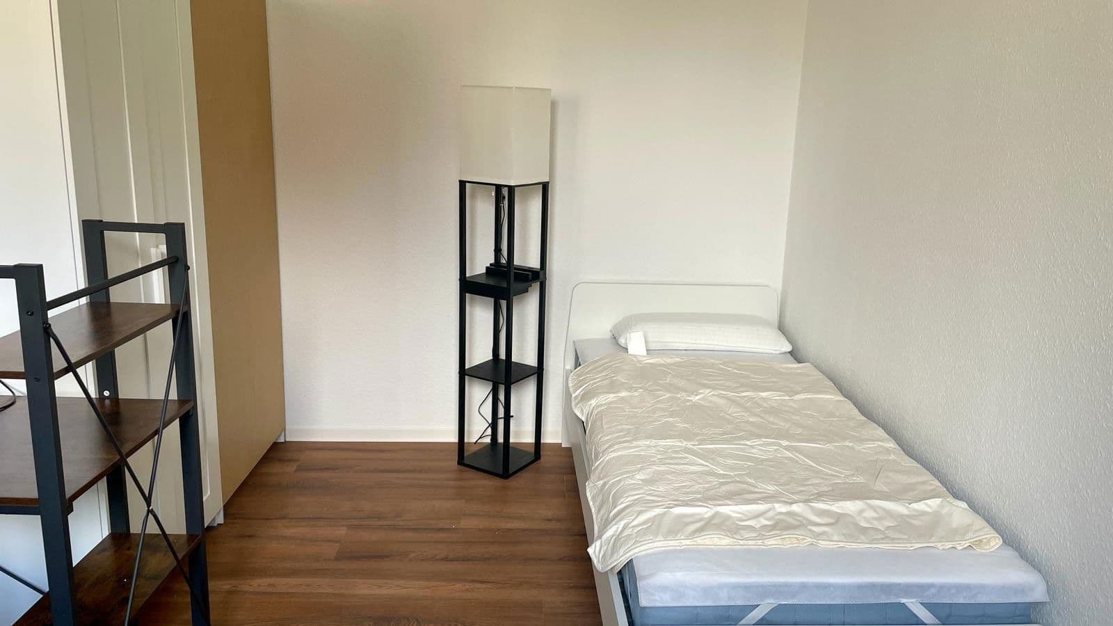 Pronájem bytu 5+1 155 m², Merseburger Str. 406, Halle/Saale, Sasko-Anhaltsko Pronájem bytu 5+1 155 m², Merseburger Str. 406, Halle/Saale, Sasko-Anhaltsko