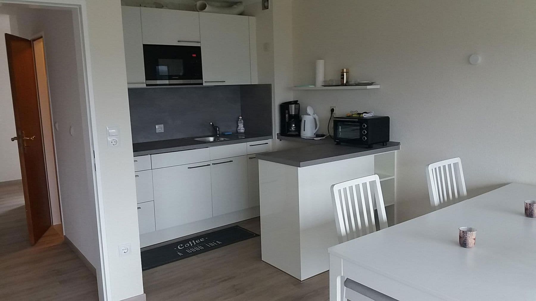 Prodej bytu 2+1 55 m², Rheinblick 17, Patersberg, Porýní-Falc Prodej bytu 2+1 55 m², Rheinblick 17, Patersberg, Porýní-Falc