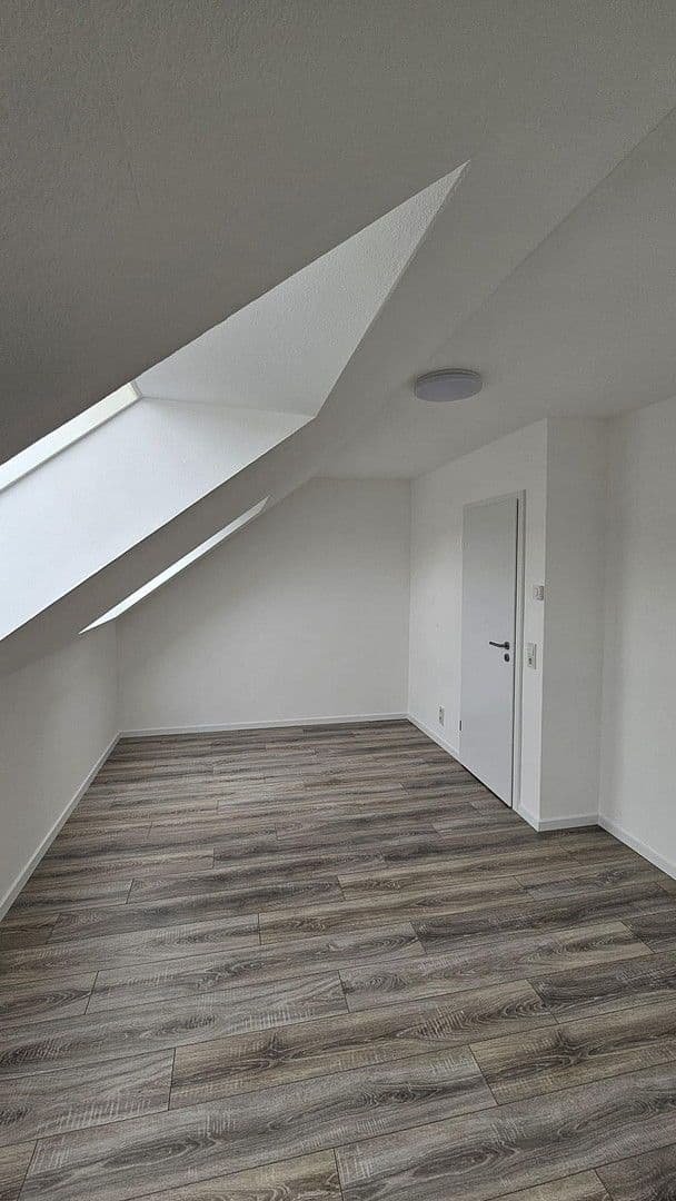 Prodej domu 116 m², pozemek 163 m², Feuerbergstraße 15, Birkenheide, Porýní-Falc Prodej domu 116 m², pozemek 163 m², Feuerbergstraße 15, Birkenheide, Porýní-Falc