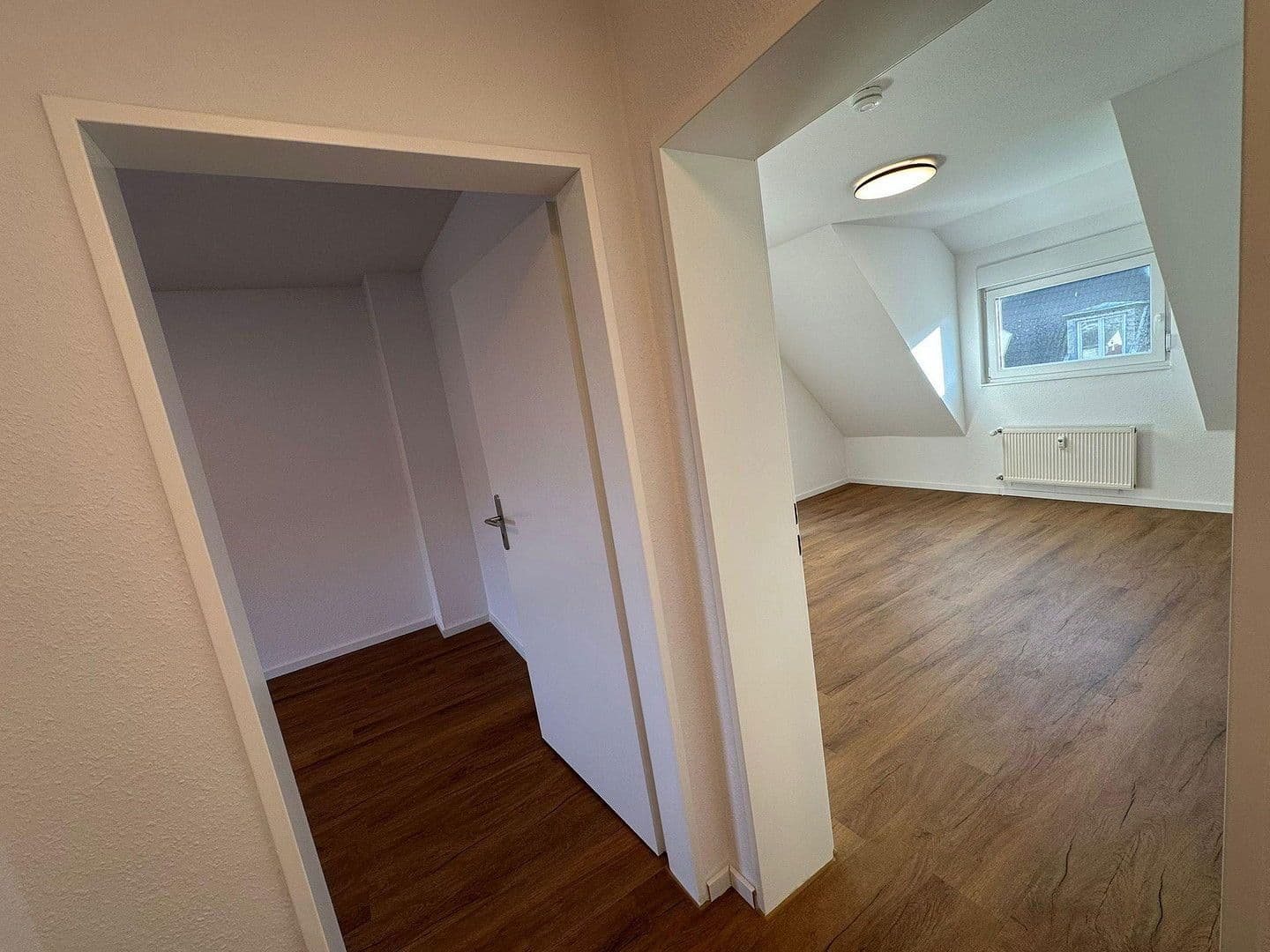 Pronájem bytu 3+1 96 m², Schwanhildenstr. 14, Essen, Severní Porýní-Vestfálsko Pronájem bytu 3+1 96 m², Schwanhildenstr. 14, Essen, Severní Porýní-Vestfálsko