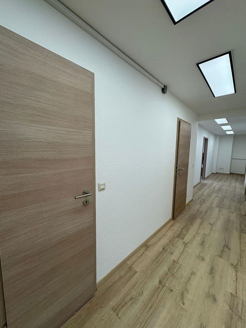 Prodej kanceláře 220 m², Pillenreuther Str. 14, Nürnberg, Bavorsko Prodej kanceláře 220 m², Pillenreuther Str. 14, Nürnberg, Bavorsko