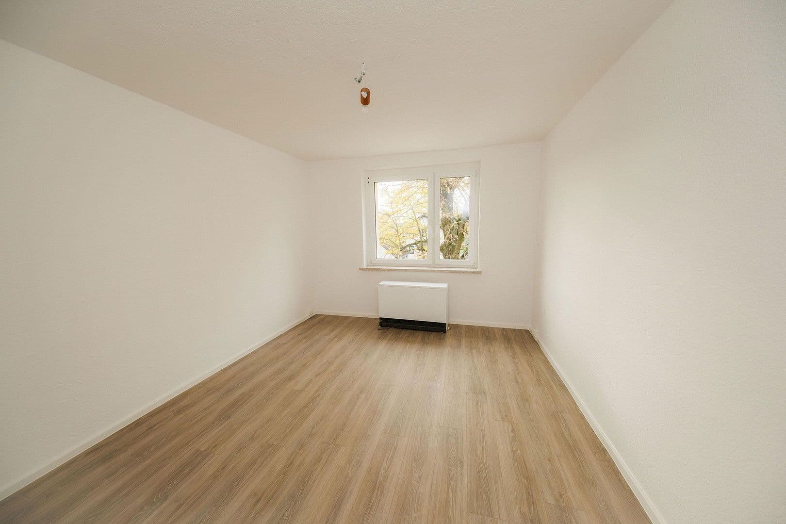 Pronájem bytu 3+1 60 m², Jesewitz, Sasko Pronájem bytu 3+1 60 m², Jesewitz, Sasko