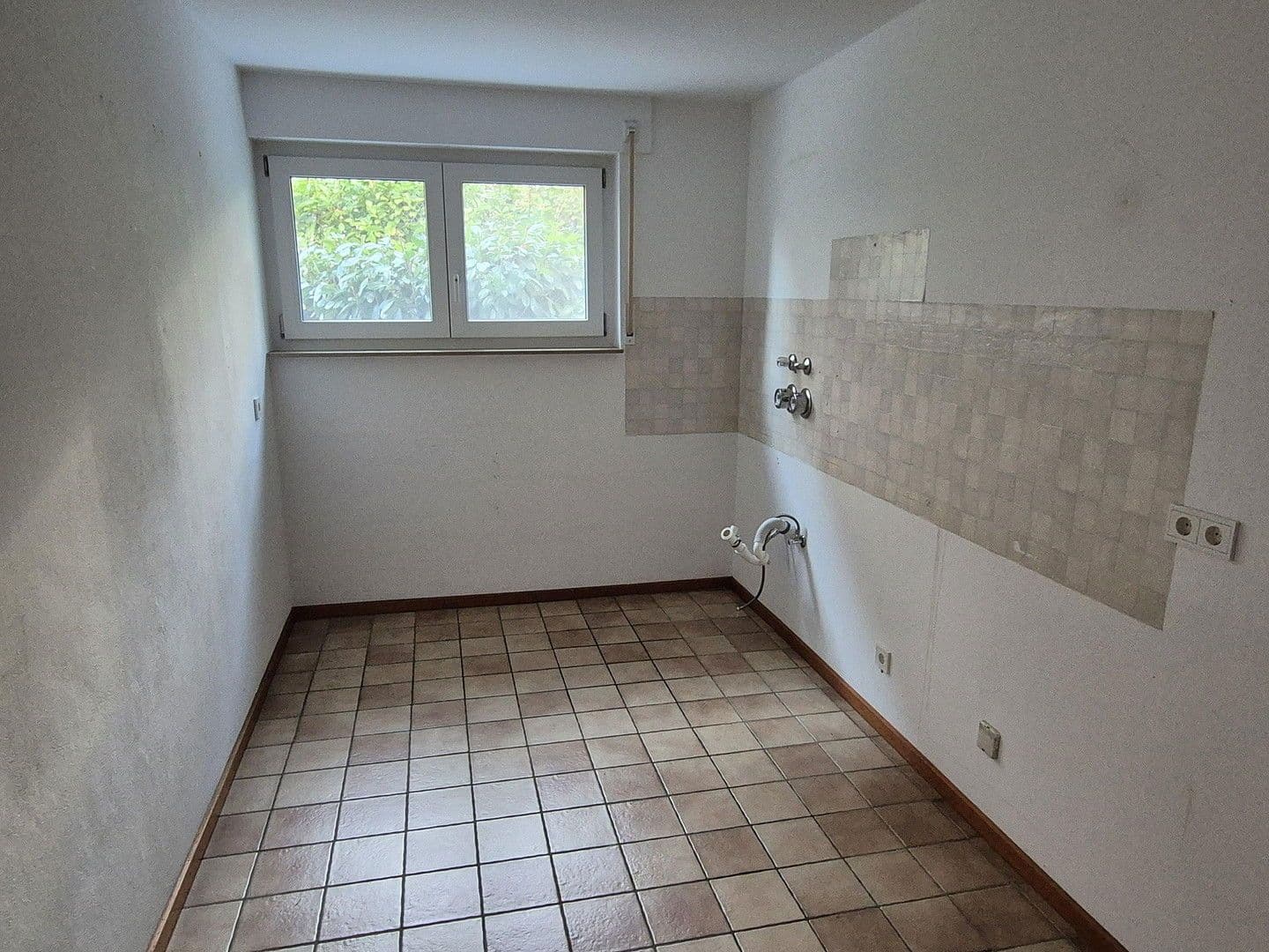 Pronájem bytu 2+1 65 m², Lameystraße 47, Pforzheim, Bádensko-Württembersko Pronájem bytu 2+1 65 m², Lameystraße 47, Pforzheim, Bádensko-Württembersko
