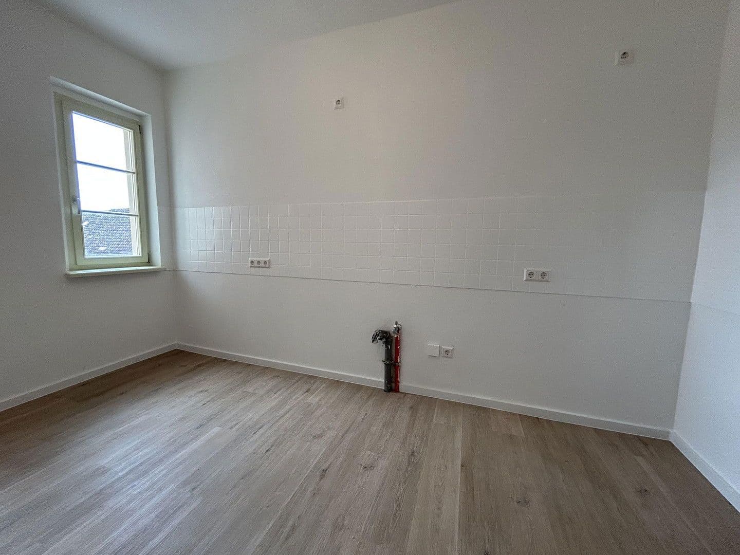 Pronájem bytu 3+1 80 m², Naumburg (Saale), Sasko-Anhaltsko Pronájem bytu 3+1 80 m², Naumburg (Saale), Sasko-Anhaltsko