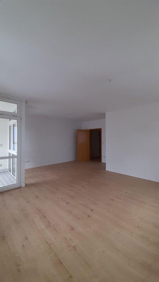 Pronájem bytu 3+1 79 m², Am Klemmberg 3, Weißenfels, Sasko-Anhaltsko Pronájem bytu 3+1 79 m², Am Klemmberg 3, Weißenfels, Sasko-Anhaltsko