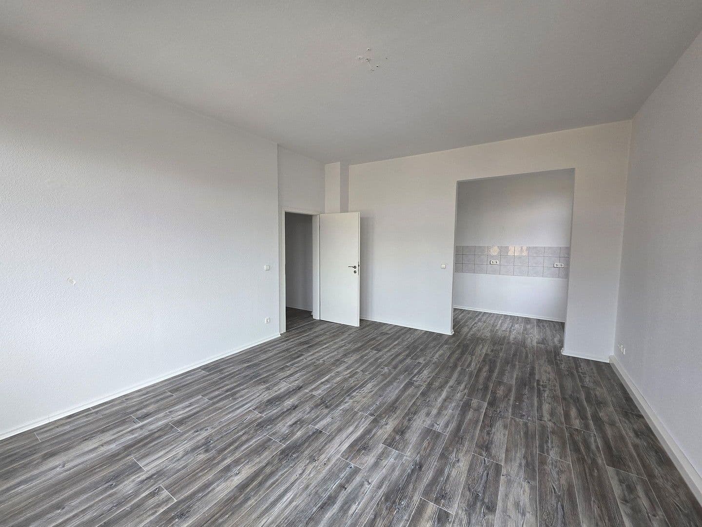 Pronájem bytu 2+1 56 m², Kitscherstr, 10, Křemeničov, Sasko Pronájem bytu 2+1 56 m², Kitscherstr, 10, Křemeničov, Sasko