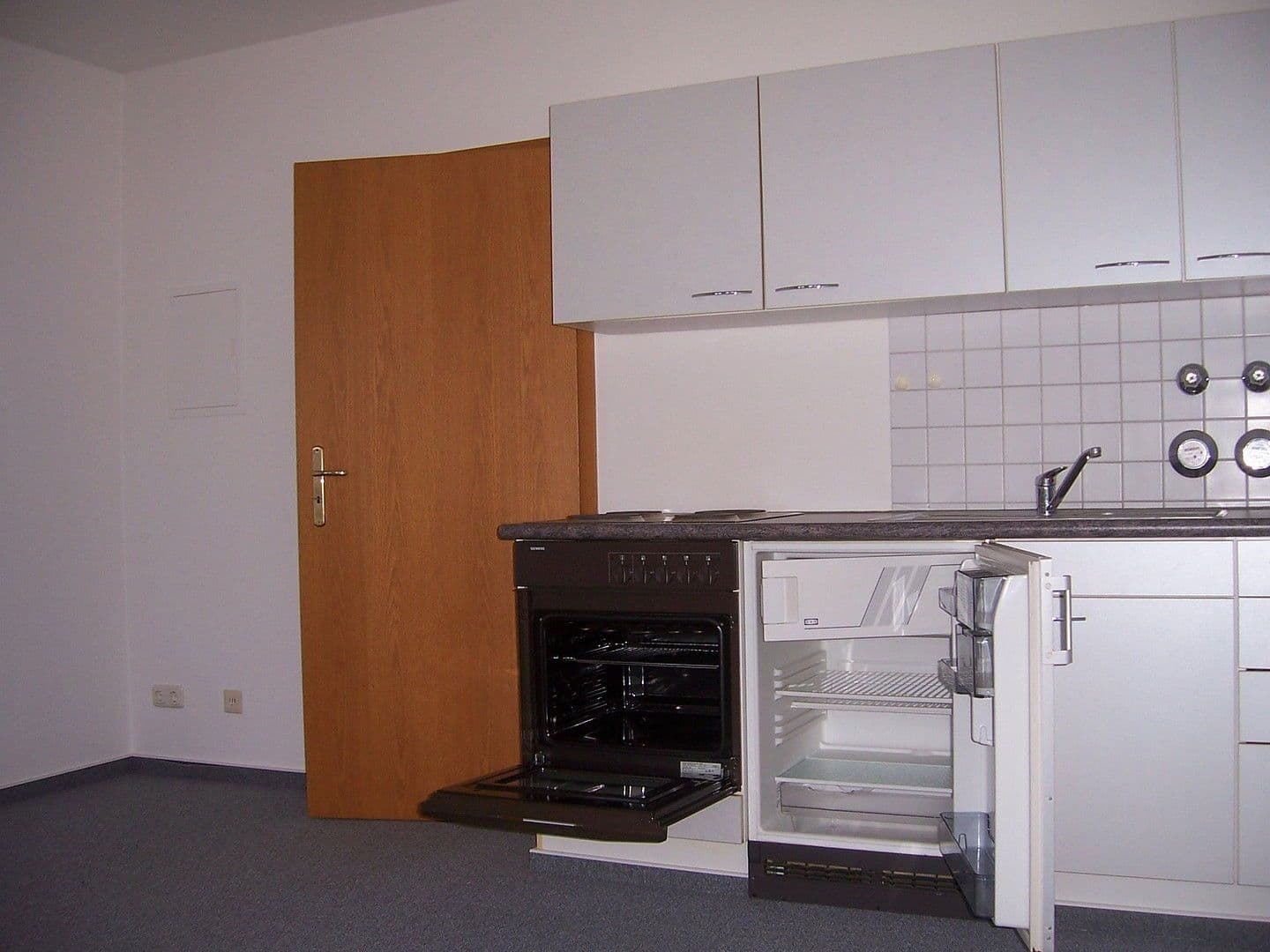 Pronájem bytu 1+1 24 m², Am Klemmberg 5, Weißenfels, Sasko-Anhaltsko Pronájem bytu 1+1 24 m², Am Klemmberg 5, Weißenfels, Sasko-Anhaltsko