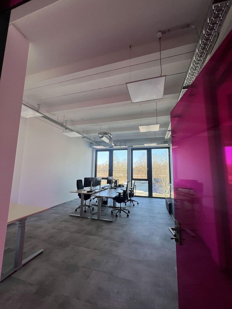 Pronájem kanceláře 700 m², Wettersteinring 17, Dachau, Bavorsko Pronájem kanceláře 700 m², Wettersteinring 17, Dachau, Bavorsko