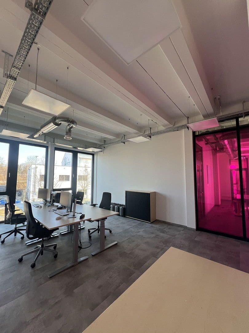 Pronájem kanceláře 700 m², Wettersteinring 17, Dachau, Bavorsko Pronájem kanceláře 700 m², Wettersteinring 17, Dachau, Bavorsko