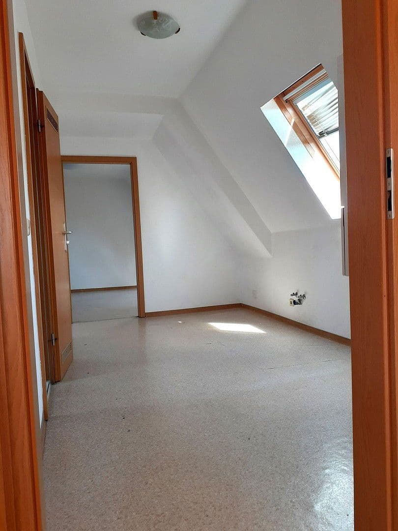 Pronájem bytu 3+1 54 m², Frohburg, Sasko Pronájem bytu 3+1 54 m², Frohburg, Sasko