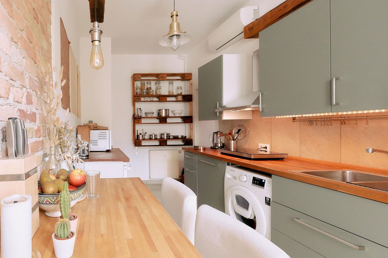 Pronájem bytu 2+1 49 m², Berlin, Berlín Pronájem bytu 2+1 49 m², Berlin, Berlín