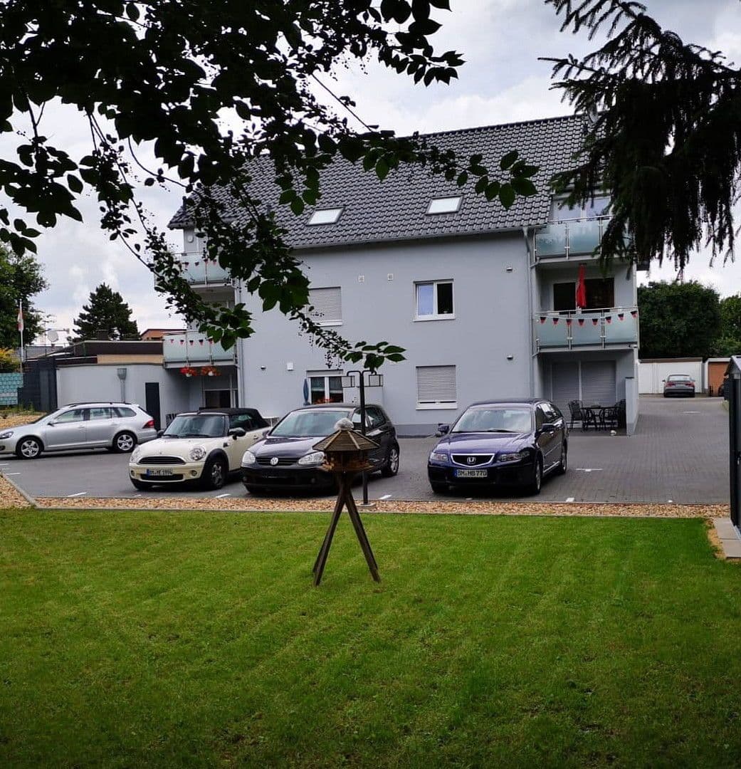 Pronájem bytu 3+1 76 m², Otto-Straße 8a, Bergheim, Severní Porýní-Vestfálsko Pronájem bytu 3+1 76 m², Otto-Straße 8a, Bergheim, Severní Porýní-Vestfálsko