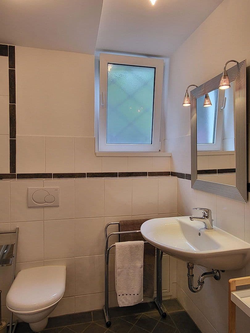 Pronájem bytu 2+1 46 m², Bad Honnef, Severní Porýní-Vestfálsko Pronájem bytu 2+1 46 m², Bad Honnef, Severní Porýní-Vestfálsko