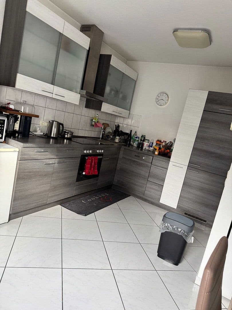 Pronájem bytu 2+1 61 m², BerzdorferStr.4, Köln, Severní Porýní-Vestfálsko Pronájem bytu 2+1 61 m², BerzdorferStr.4, Köln, Severní Porýní-Vestfálsko