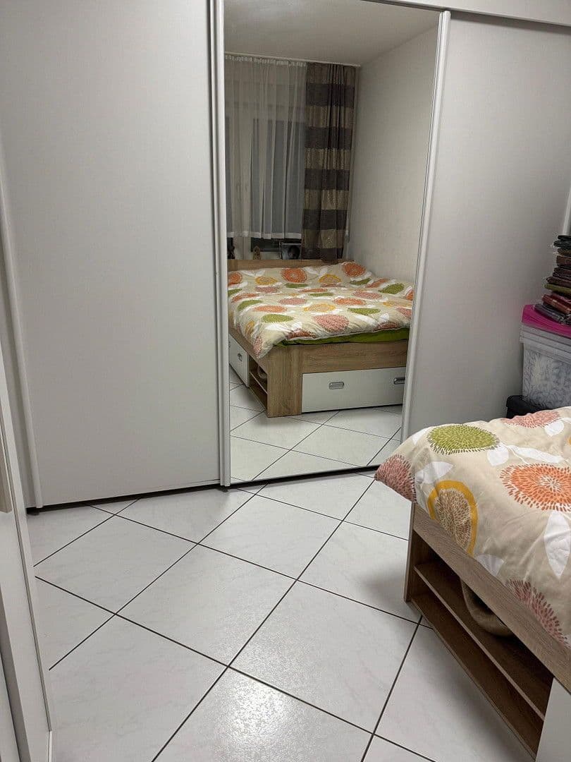 Pronájem bytu 2+1 61 m², BerzdorferStr.4, Köln, Severní Porýní-Vestfálsko Pronájem bytu 2+1 61 m², BerzdorferStr.4, Köln, Severní Porýní-Vestfálsko