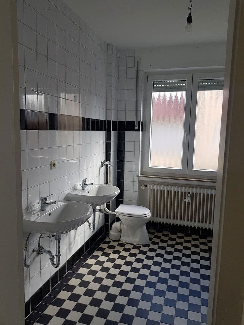 Pronájem bytu 5+1 105 m², Kohlmeisenweg 8, Albstadt, Bádensko-Württembersko Pronájem bytu 5+1 105 m², Kohlmeisenweg 8, Albstadt, Bádensko-Württembersko