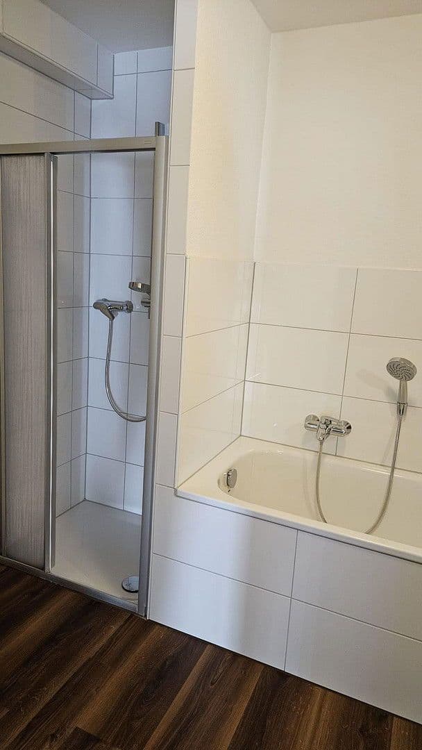 Pronájem bytu 3+1 77 m², Remagen, Porýní-Falc Pronájem bytu 3+1 77 m², Remagen, Porýní-Falc