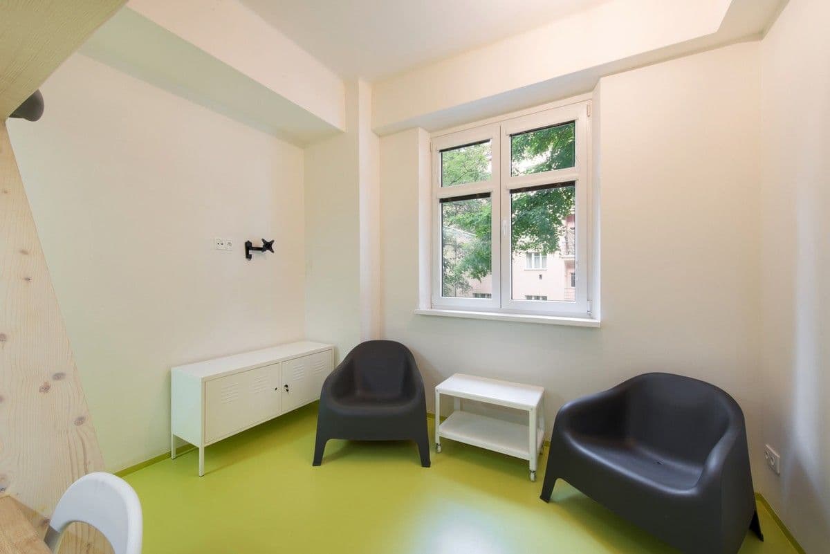 Pronájem bytu 1+kk 20 m², Nad Studánkou, Praha, Praha Pronájem bytu 1+kk 20 m², Nad Studánkou, Praha, Praha