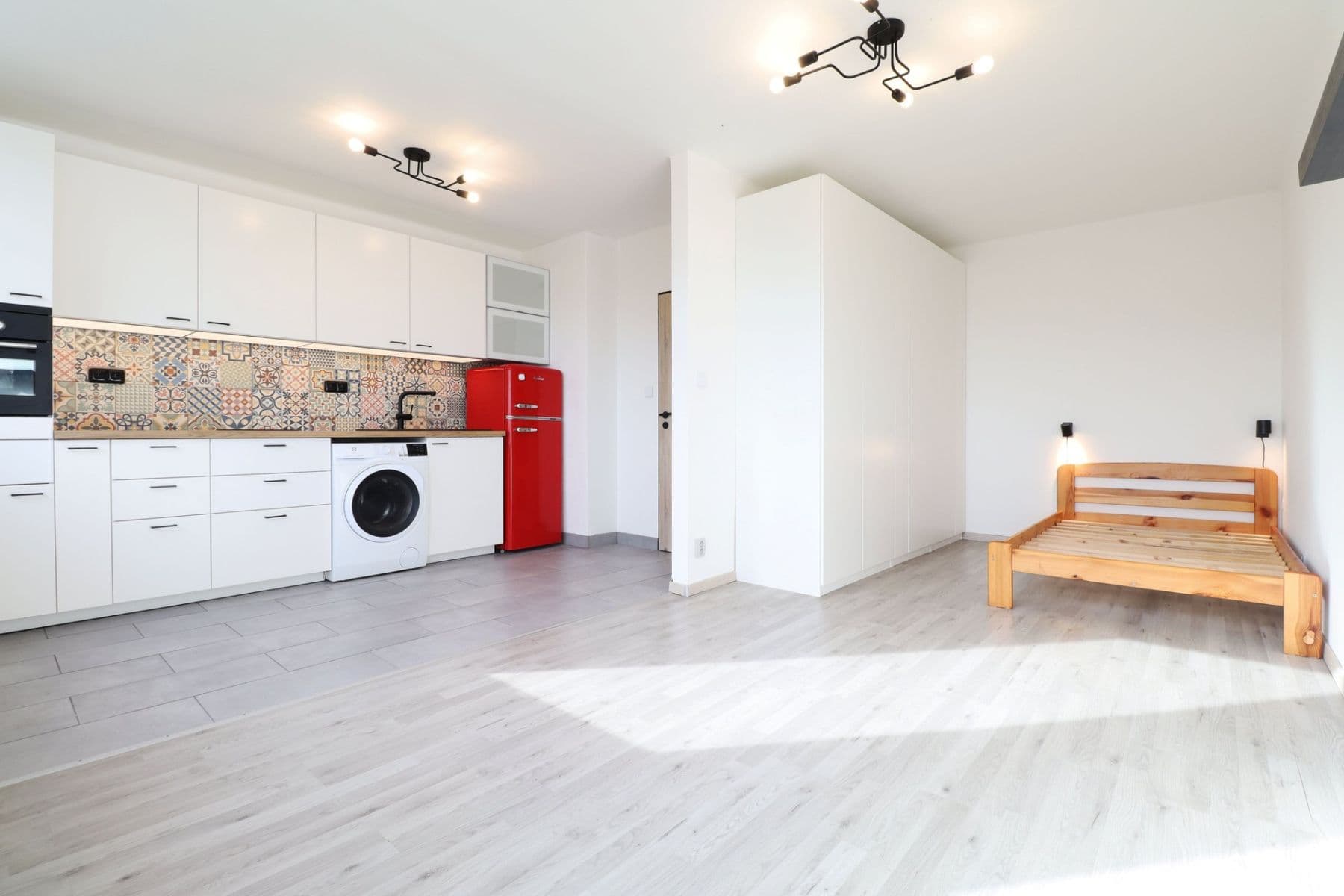 Pronájem bytu 1+kk 30 m², Šestajovická, Praha, Praha Pronájem bytu 1+kk 30 m², Šestajovická, Praha, Praha