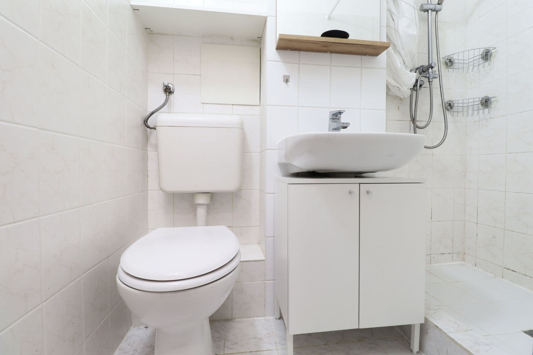 Pronájem bytu 1+kk 30 m², Šestajovická, Praha, Praha Pronájem bytu 1+kk 30 m², Šestajovická, Praha, Praha