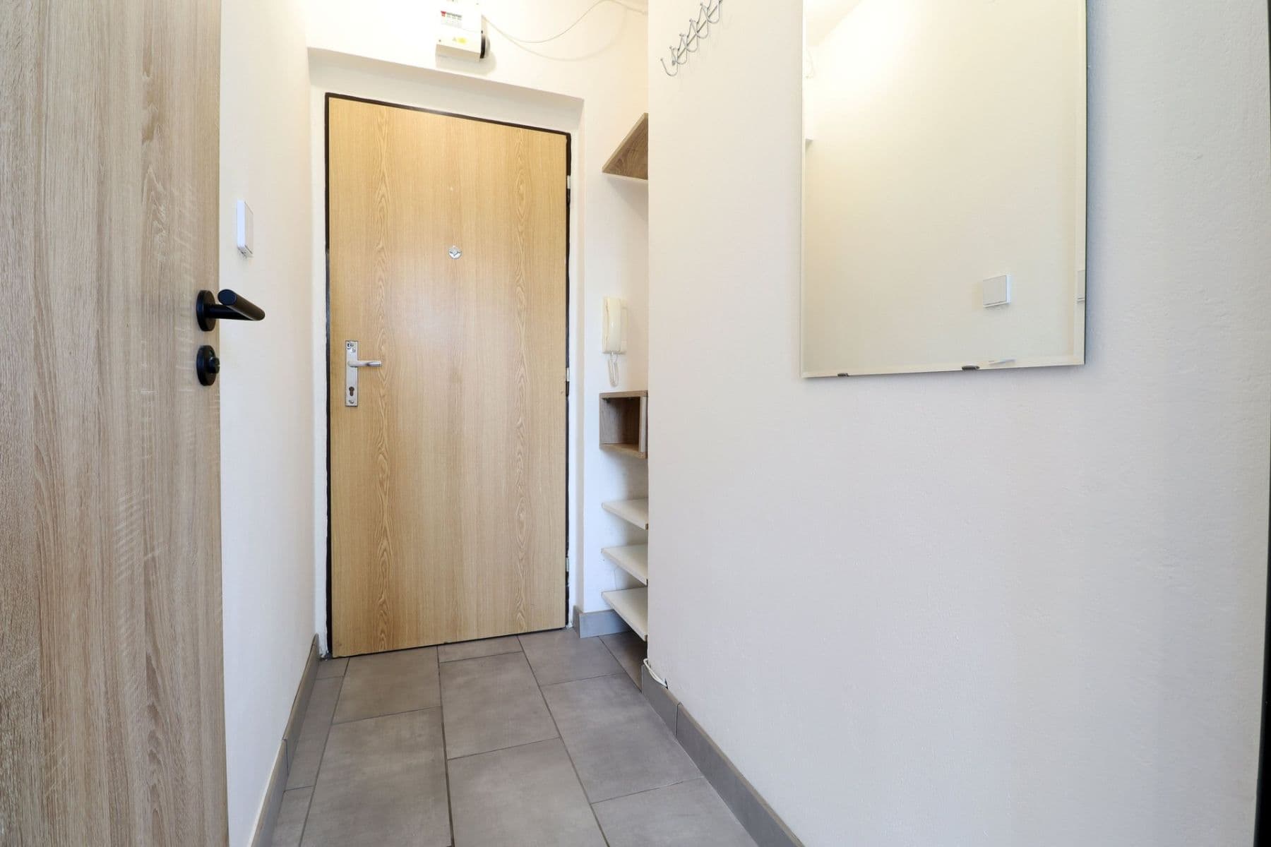 Pronájem bytu 1+kk 30 m², Šestajovická, Praha, Praha Pronájem bytu 1+kk 30 m², Šestajovická, Praha, Praha