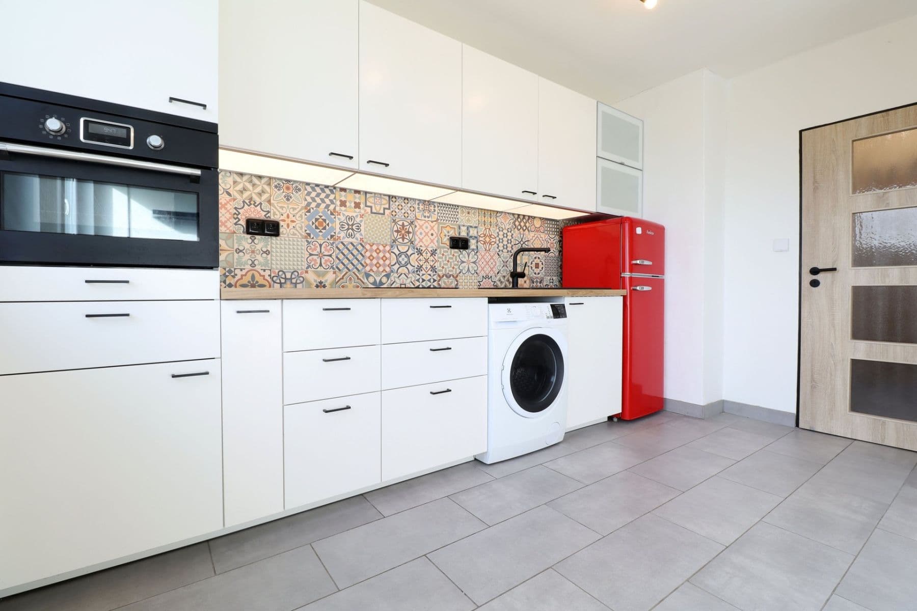 Pronájem bytu 1+kk 30 m², Šestajovická, Praha, Praha Pronájem bytu 1+kk 30 m², Šestajovická, Praha, Praha