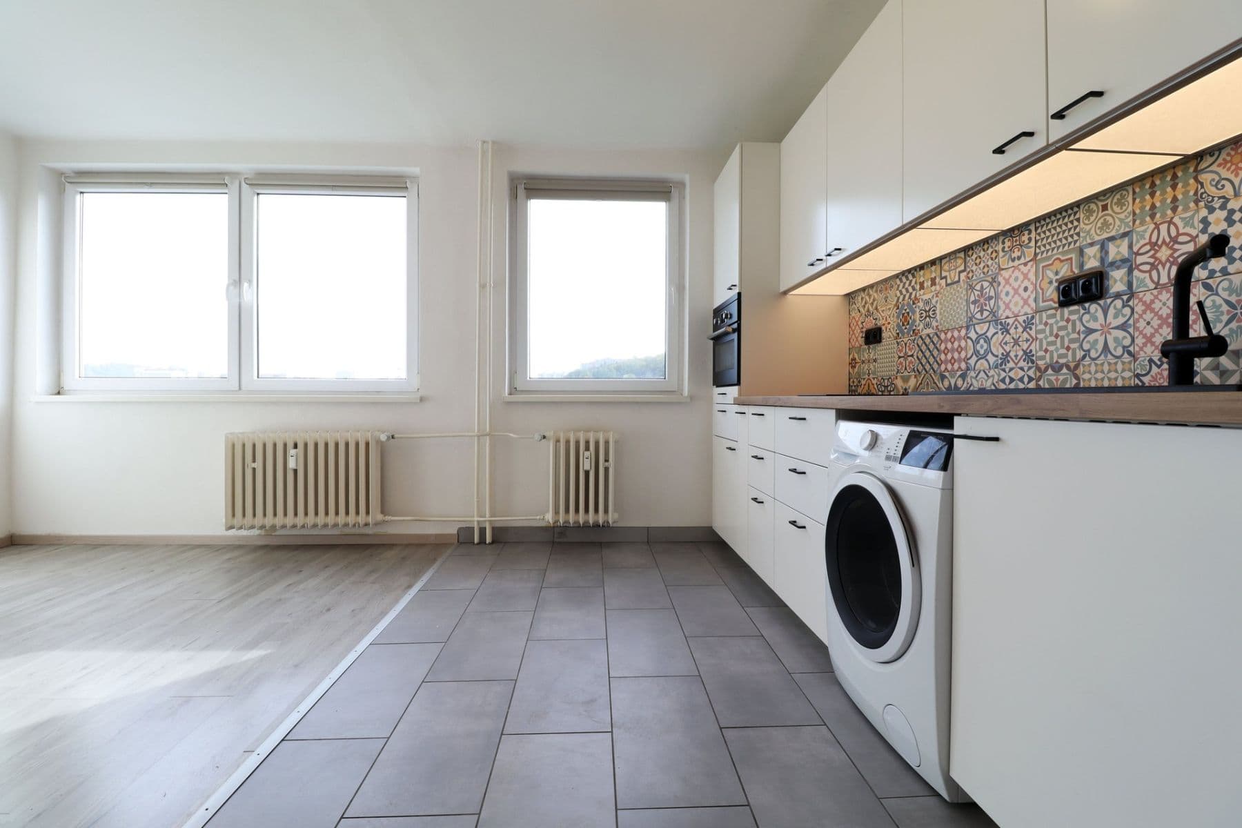 Pronájem bytu 1+kk 30 m², Šestajovická, Praha, Praha Pronájem bytu 1+kk 30 m², Šestajovická, Praha, Praha