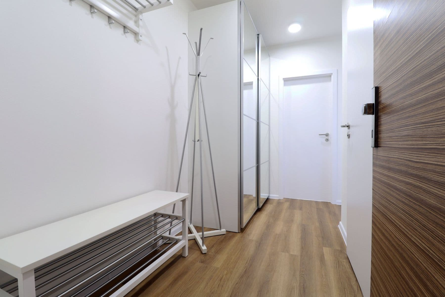 Pronájem bytu 2+kk 43 m², Modletická, Praha, Praha Pronájem bytu 2+kk 43 m², Modletická, Praha, Praha